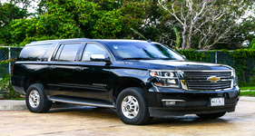 Black car SUV service to Denver airport in Cherry Hills Village, CO